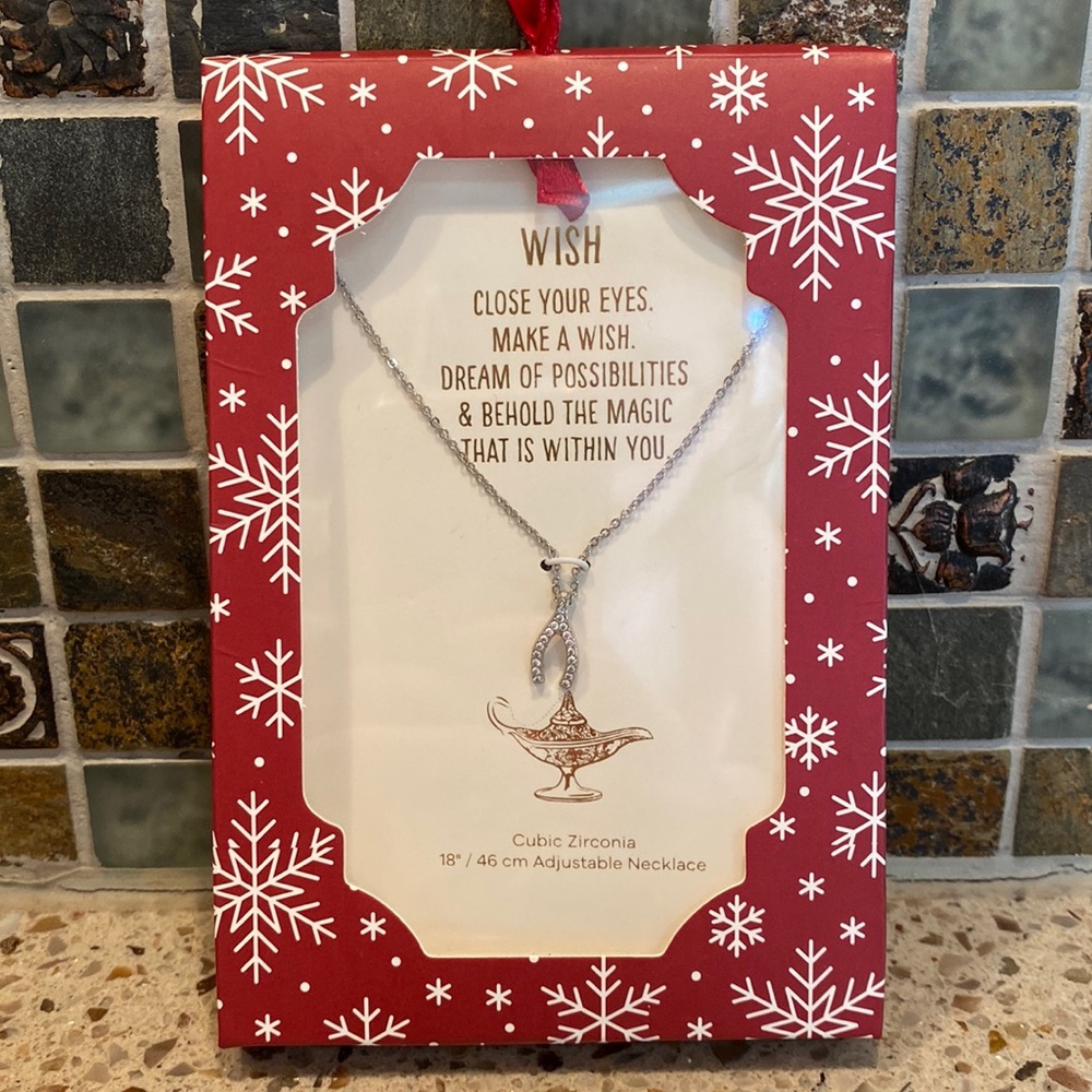 NWT Wishbone Necklace
